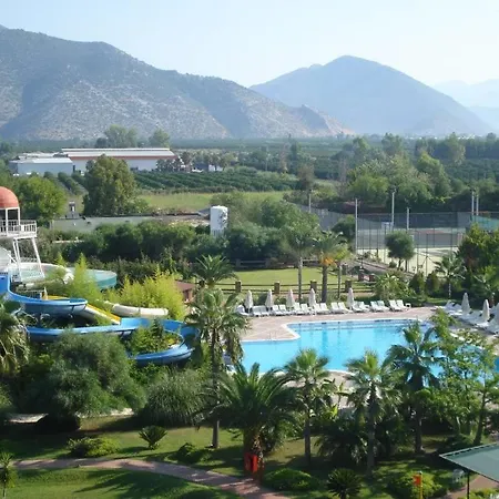 Hotel Presa Di Finica 5*