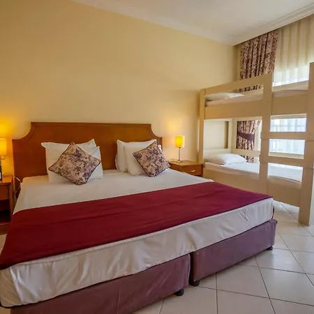 Otel Presa Di Finica 5*