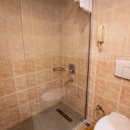 Presa Di Finica 5*