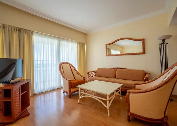 Hotel Presa Di Finica 5*